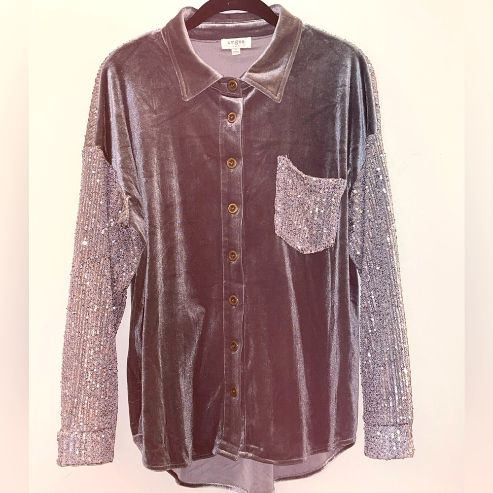 Umgee Women's Gunmetal Velvet Sequin Collar Shacket Pocket Detail Size Small
